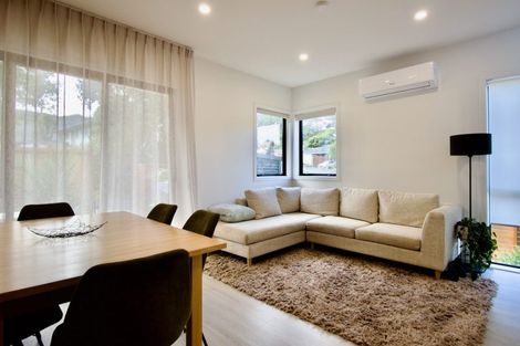 Photo of property in 2a Mcquoid Place, Glenfield, Auckland, 0629