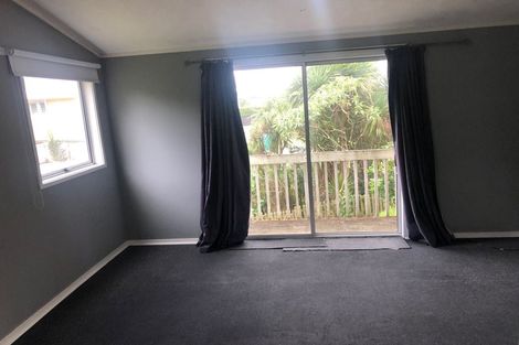 Photo of property in 2/12 Willis Street, Torbay, Auckland, 0630