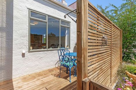 Photo of property in 18 Parkes Avenue, Saint Johns Hill, Whanganui, 4501