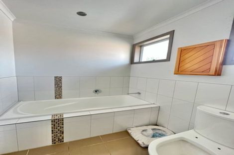 Photo of property in 6 Millen Avenue, Pakuranga, Auckland, 2010