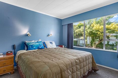 Photo of property in 4 Ettrick Grove, Papakowhai, Porirua, 5024