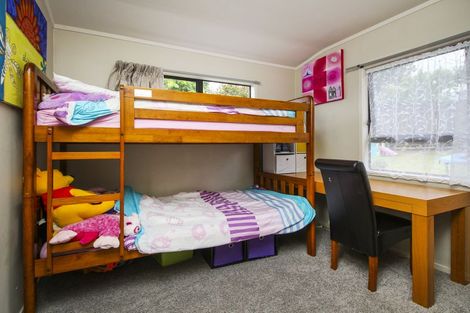 Photo of property in 24 Pahi Place, West Harbour, Auckland, 0618