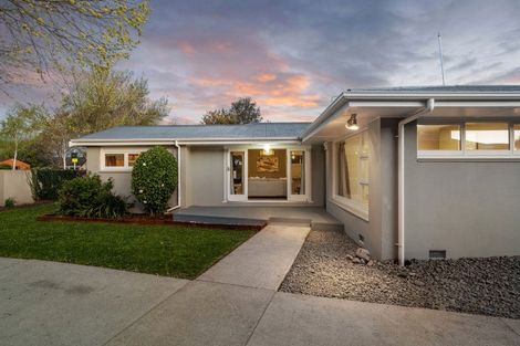 Photo of property in 223 Memorial Avenue, Burnside, Christchurch, 8053