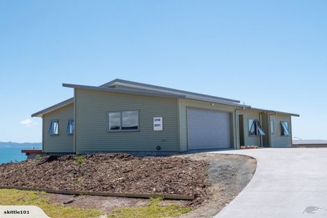 Photo of property in 3 Sunrise Place, Cable Bay, 0420