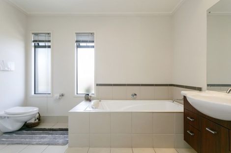 Photo of property in 10 Luberon Way, Nukuhau, Taupo, 3330