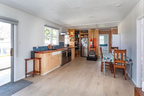 Photo of property in 5 Daphne Road, Tairua, 3508