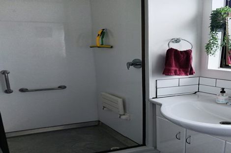 Photo of property in 16 Hunter Street, Westport, 7825