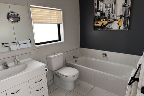 Photo of property in 759 Acacia Bay Road, Acacia Bay, Taupo, 3330