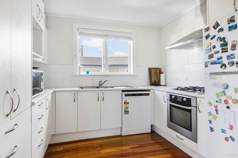 Photo of property in 237 Sturges Road, Henderson, Auckland, 0612