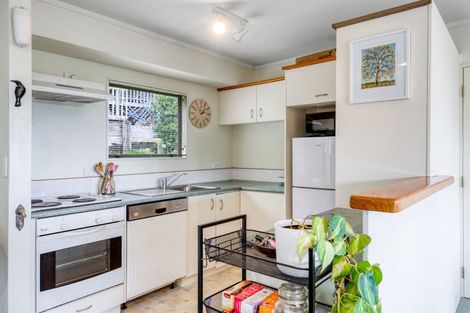 Photo of property in 12a Delshaw Avenue, Stanmore Bay, Whangaparaoa, 0932