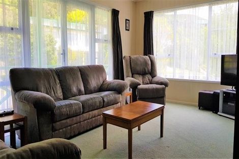 Photo of property in 22 Oriel Avenue, Tawa, Wellington, 5028