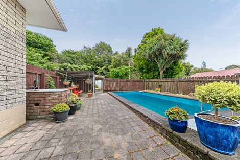 Photo of property in 1 Ngahere Street, Inglewood, 4330