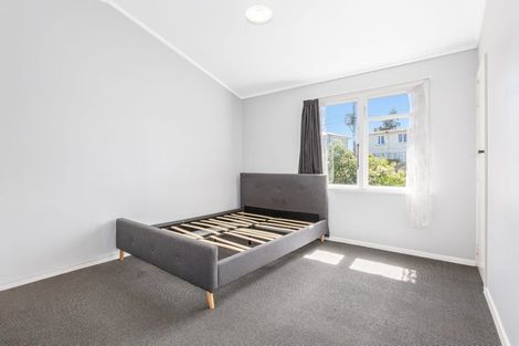 Photo of property in 78-80 Hereford Street, Cannons Creek, Porirua, 5024