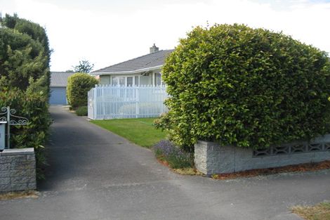 Photo of property in 272 Lake Terrace Road, Shirley, Christchurch, 8061