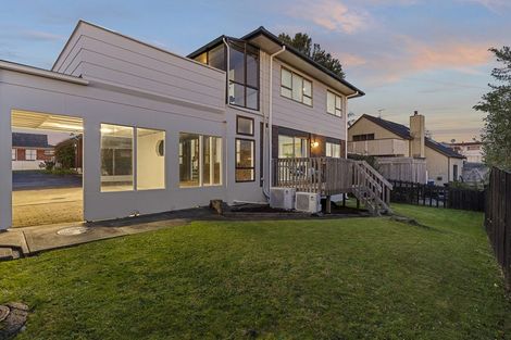 Photo of property in 61b Highland Park Drive, Highland Park, Auckland, 2010