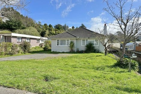 Photo of property in 23 Kereru Grove, Stokes Valley, Lower Hutt, 5019