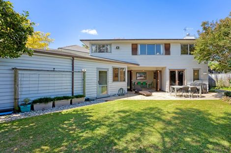 Photo of property in 2/6 Crete Avenue, Milford, Auckland, 0620