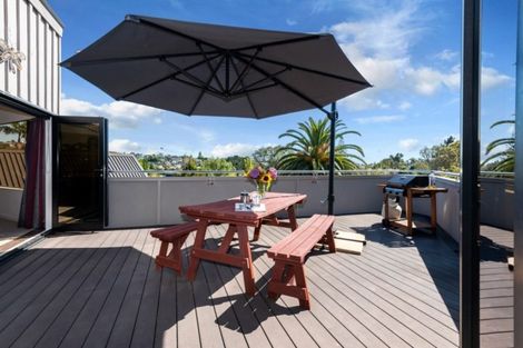 Photo of property in 43 Castleton Drive, Howick, Auckland, 2014