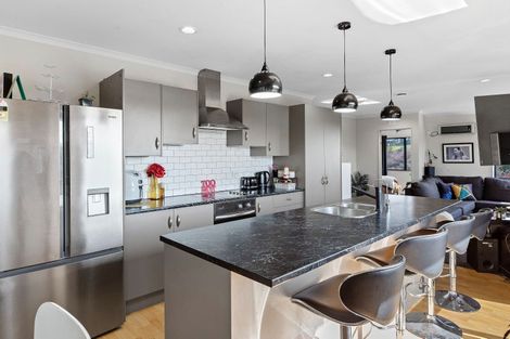 Photo of property in 66 Village Park Drive, Welcome Bay, Tauranga, 3112