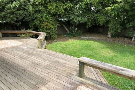 Photo of property in 12 Lipton Grove, Opaheke, Papakura, 2113