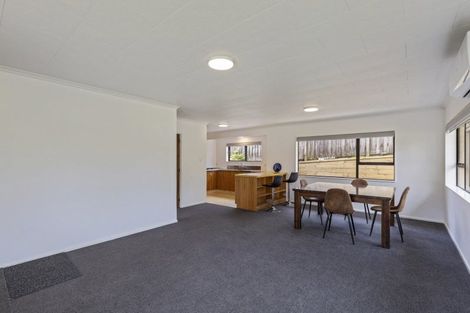 Photo of property in 2 Squire Place, Blagdon, New Plymouth, 4310