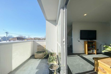 Photo of property in 461 Barbadoes Street, Edgeware, Christchurch, 8013