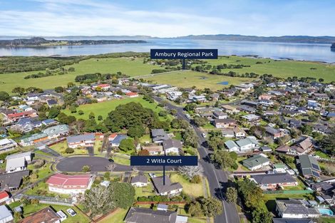 Photo of property in 2 Witla Court, Mangere Bridge, Auckland, 2022