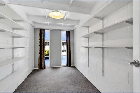 Photo of property in 13 Ambury Place, Merrilands, New Plymouth, 4312