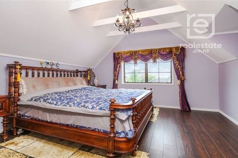 Photo of property in 5 Tawa Road, Te Atatu Peninsula, Auckland, 0610