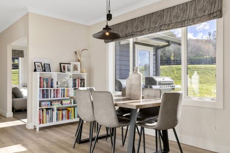 Photo of property in 7 Lochinvar Lane, Acacia Bay, Taupo, 3385