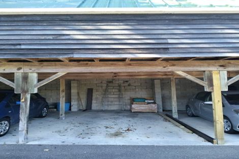 Photo of property in The Triangle, 2/33 Halswater Drive, Churton Park, Wellington, 6037