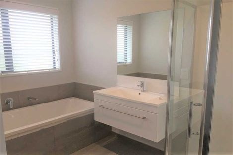 Photo of property in 6 Luxembourg Crescent, Halswell, Christchurch, 8025