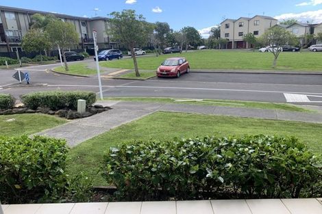 Photo of property in 2/1 Opito Way, East Tamaki, Auckland, 2013