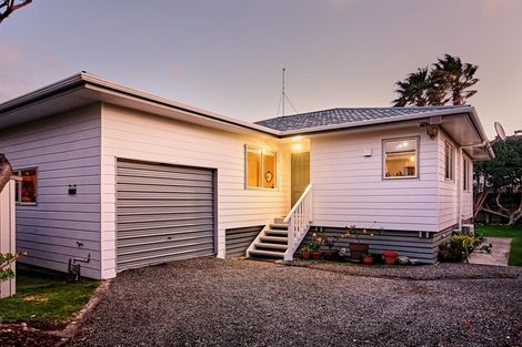 Photo of property in 12a Vaucluse Avenue, Paraparaumu Beach, Paraparaumu, 5032