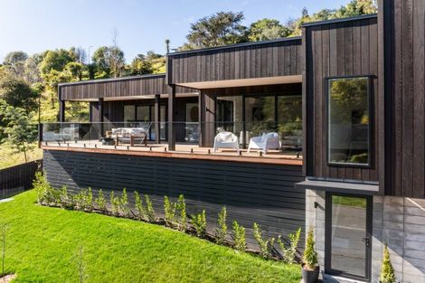 Photo of property in 17 Taruna Place, Havelock North, 4130