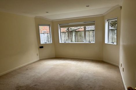 Photo of property in 12 Malin Place, Pinehill, Auckland, 0632