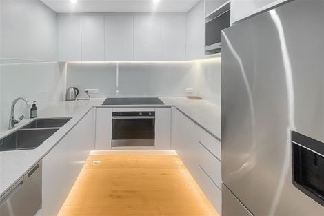 Photo of property in 2/20 Esplanade, Sumner, Christchurch, 8081