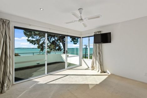 Photo of property in 34 Mount Pleasant Road, Mount Pleasant, Christchurch, 8081