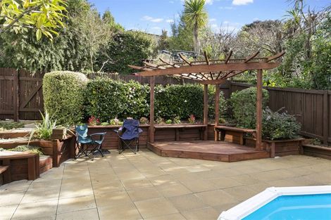 Photo of property in 138 Weatherly Road, Torbay, Auckland, 0630