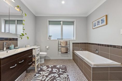 Photo of property in 32 Mcfetridge Lane, Ohauiti, Tauranga, 3112