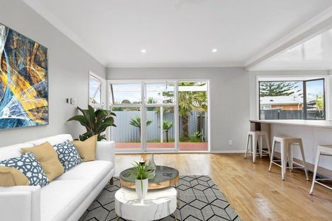 Photo of property in 16 Bettina Place, Manurewa, Auckland, 2102