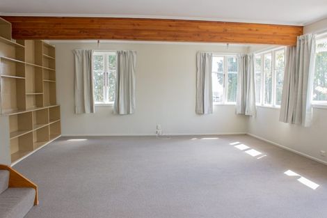 Photo of property in 572 Beach Road, Rothesay Bay, Auckland, 0630