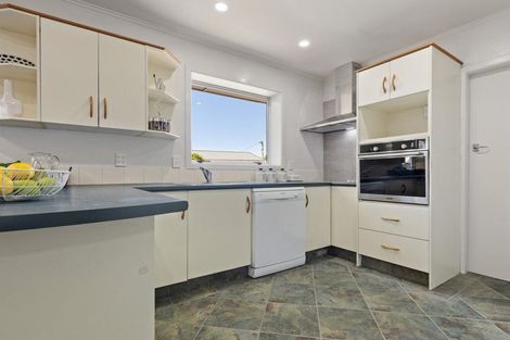 Photo of property in 26 Charlcott Street, Burnside, Christchurch, 8053
