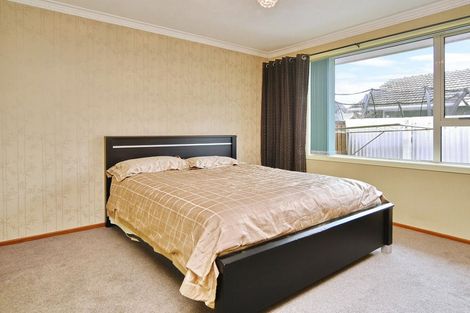 Photo of property in 2/513 Mairehau Road, Parklands, Christchurch, 8083