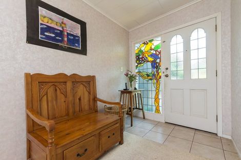 Photo of property in 1/214 Bleakhouse Road, Mellons Bay, Auckland, 2014