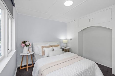 Photo of property in 18 Faraday Street, Hospital Hill, Napier, 4110