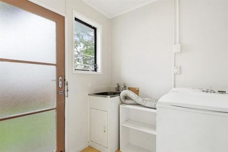 Photo of property in 18 Balloch Street, Randwick Park, Auckland, 2105