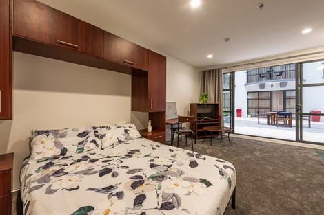 Photo of property in Atrium Towers, 1g/154 The Terrace, Wellington Central, Wellington, 6011