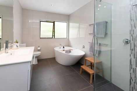 Photo of property in 6 Jandell Crescent, Bucklands Beach, Auckland, 2014