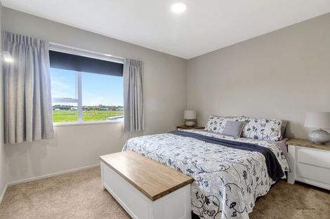 Photo of property in 61 Whatapaka Road, Karaka, Papakura, 2580